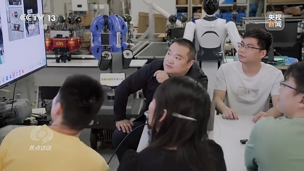 焦点访谈丨人形机器人加速进化 具身智能未来如何演绎？(图9)